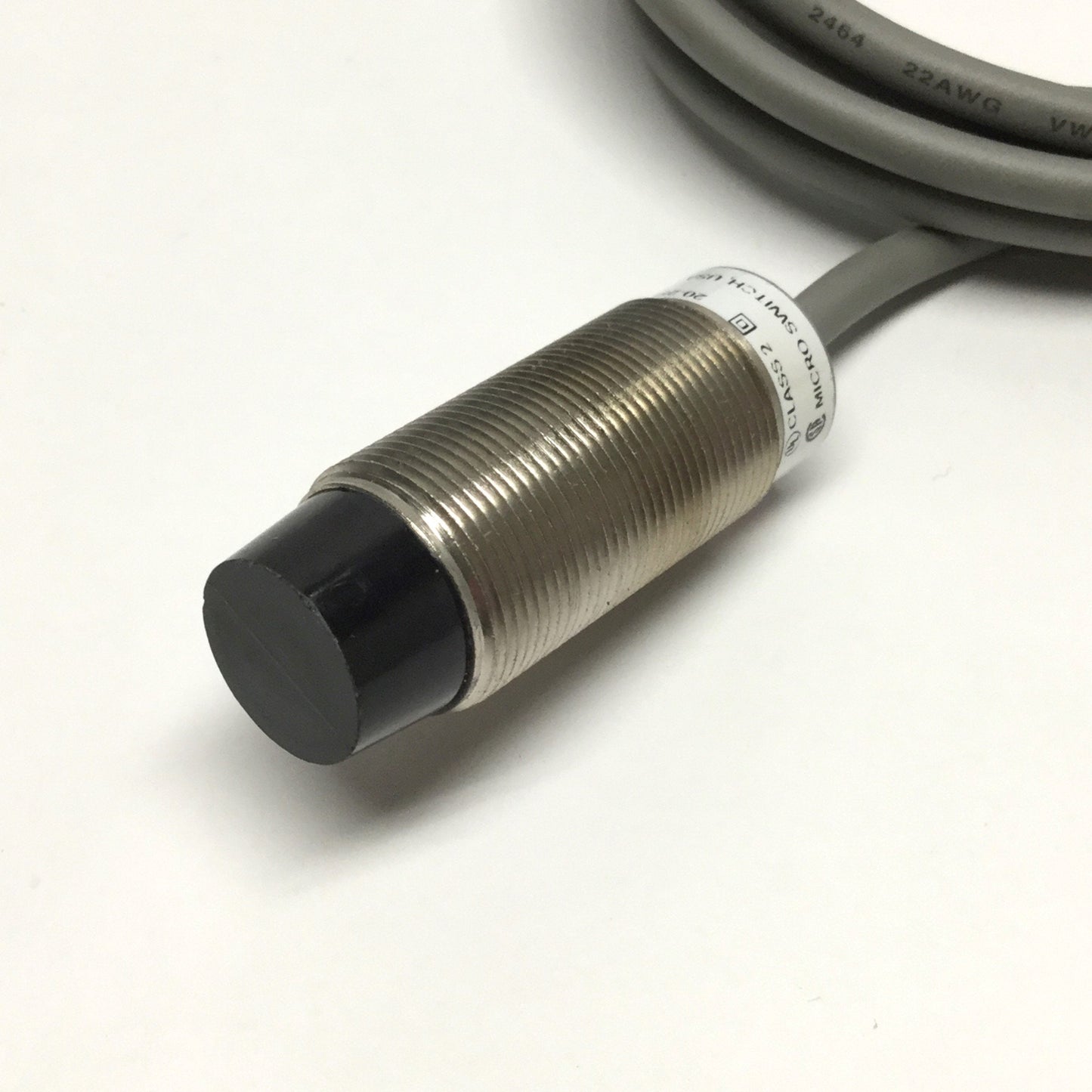 New Other Honeywell 993AB18AT-B2 Microswitch Proximity Sensor, 2-Wire NO, M18, 20-250VAC