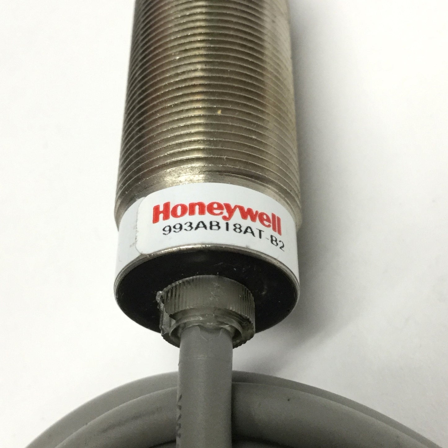 New Other Honeywell 993AB18AT-B2 Microswitch Proximity Sensor, 2-Wire NO, M18, 20-250VAC