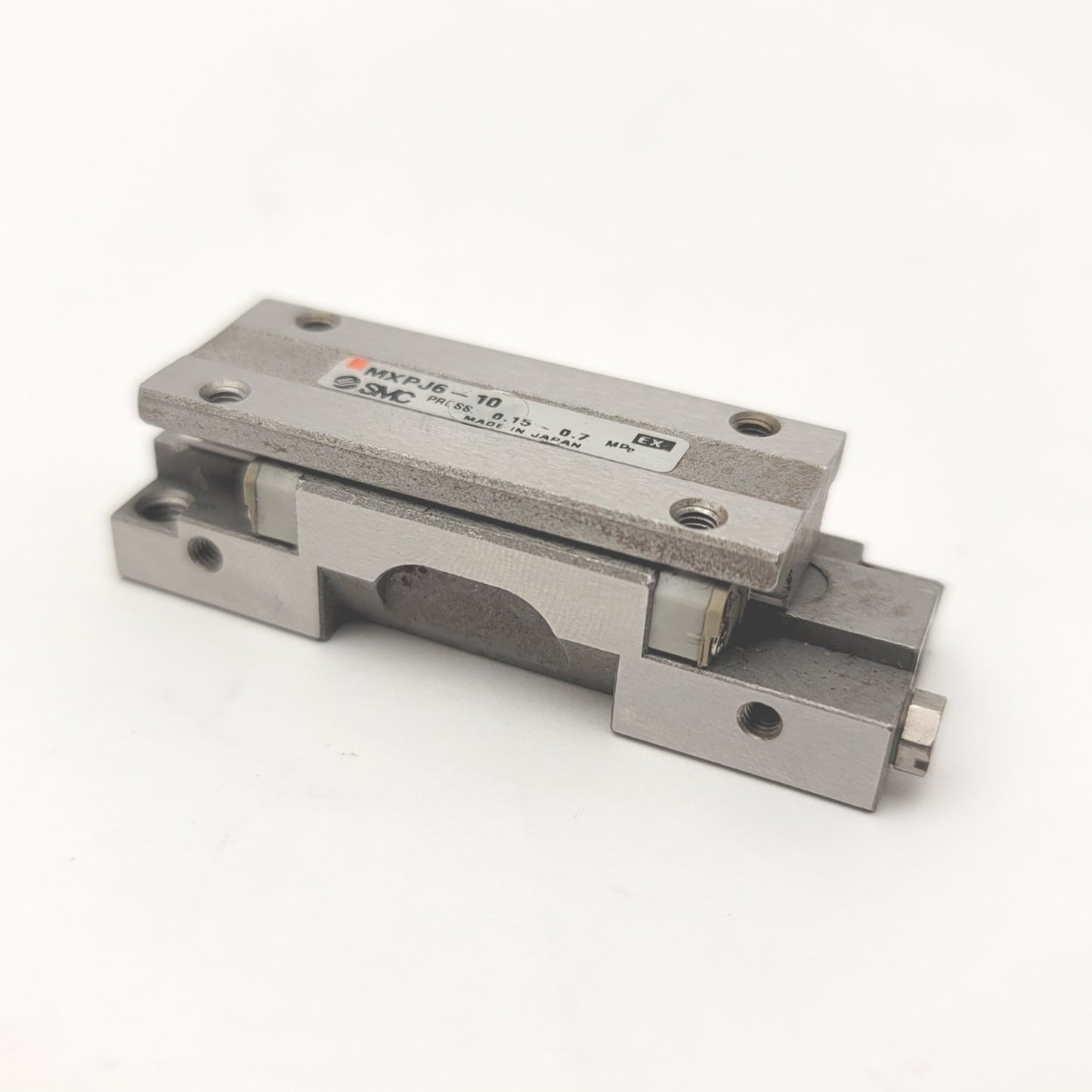 Used SMC MXPJ6-10 Pneumatic Linear Slide Table Bore: 6mm, Stroke: 10mm, 0.15-0.7MPa