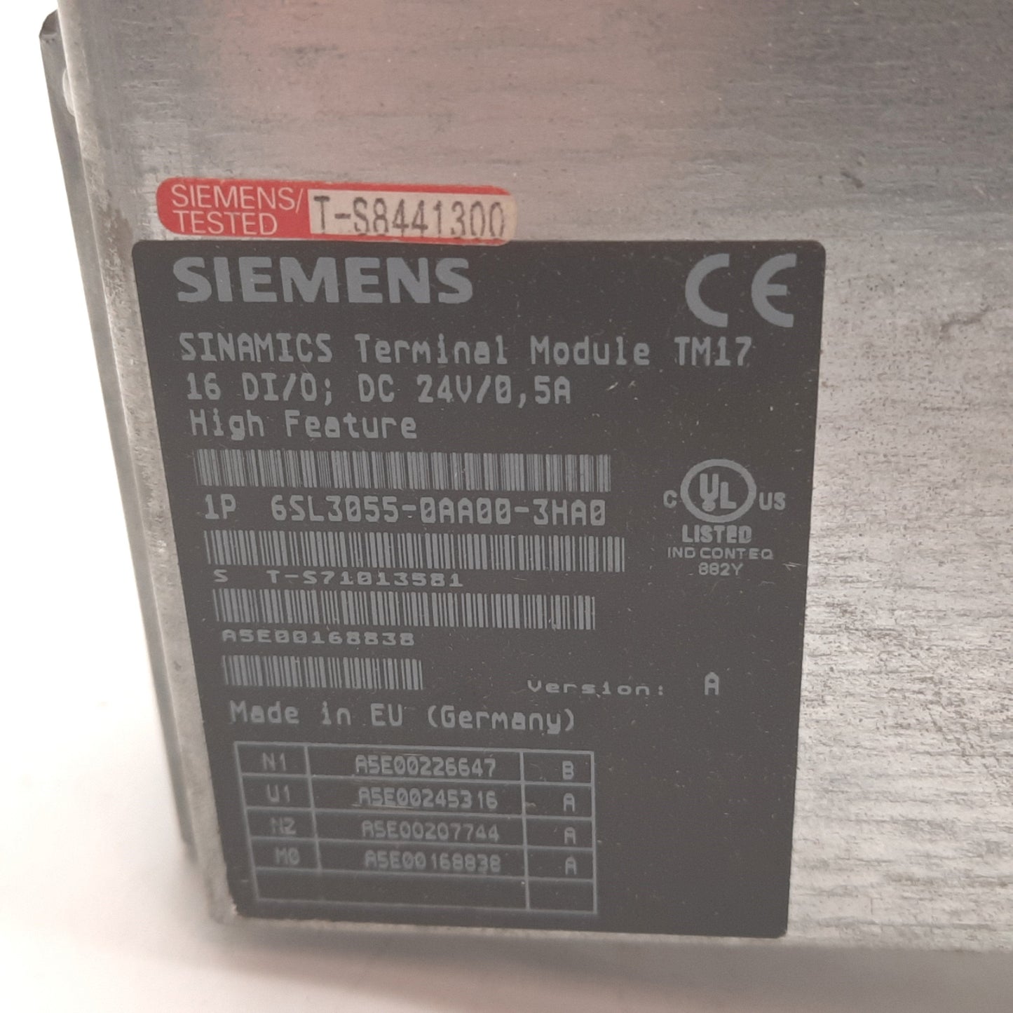 Used Siemens 6SL3055-0AA00-3HA0 TM17 Terminal Module, 16x DI/O, 24VDC 0.5A