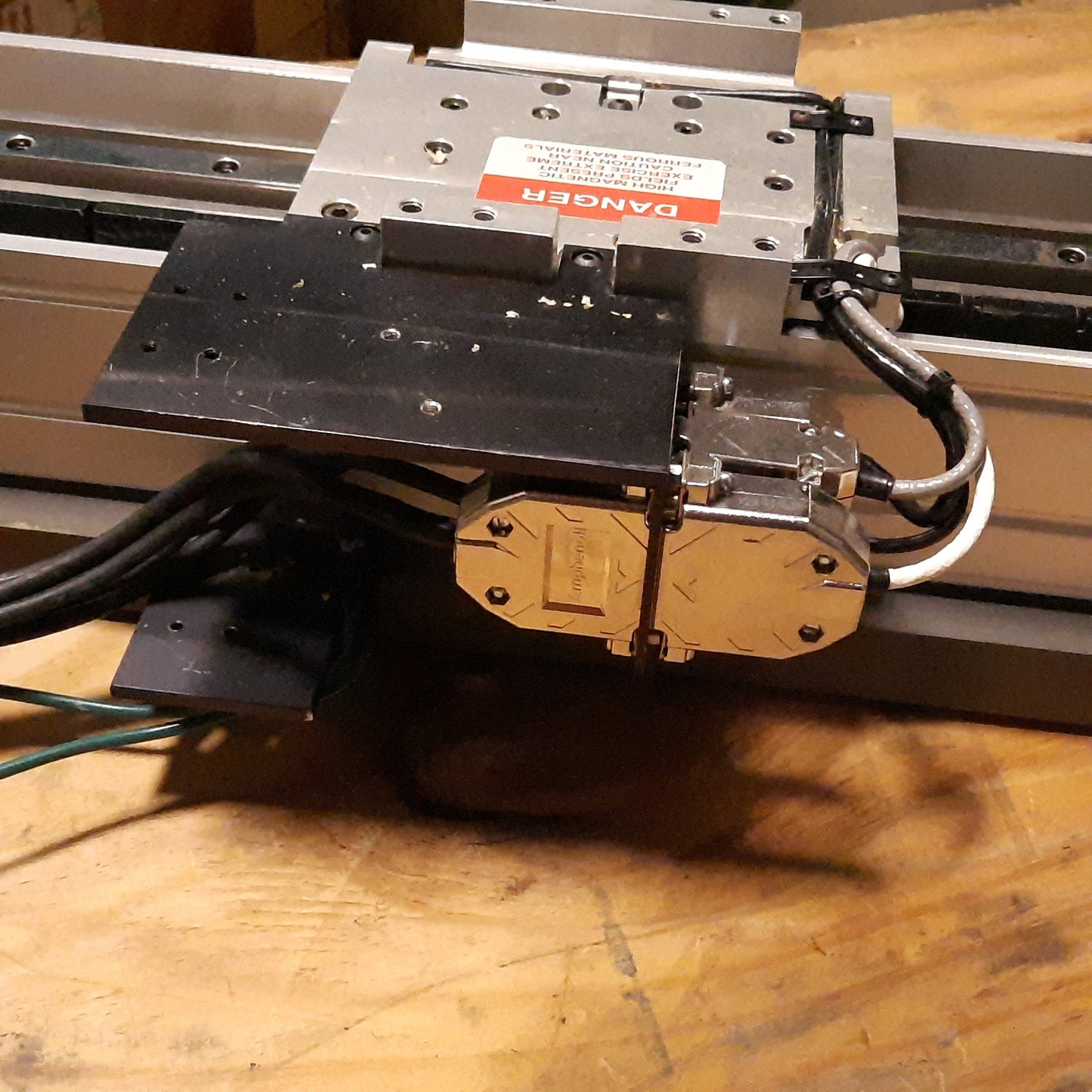 Used Aerotech ALA10040-M-5-LTX50-6-STD-HNG-CMS/ES13893 Linear Motor Positioner 400mm