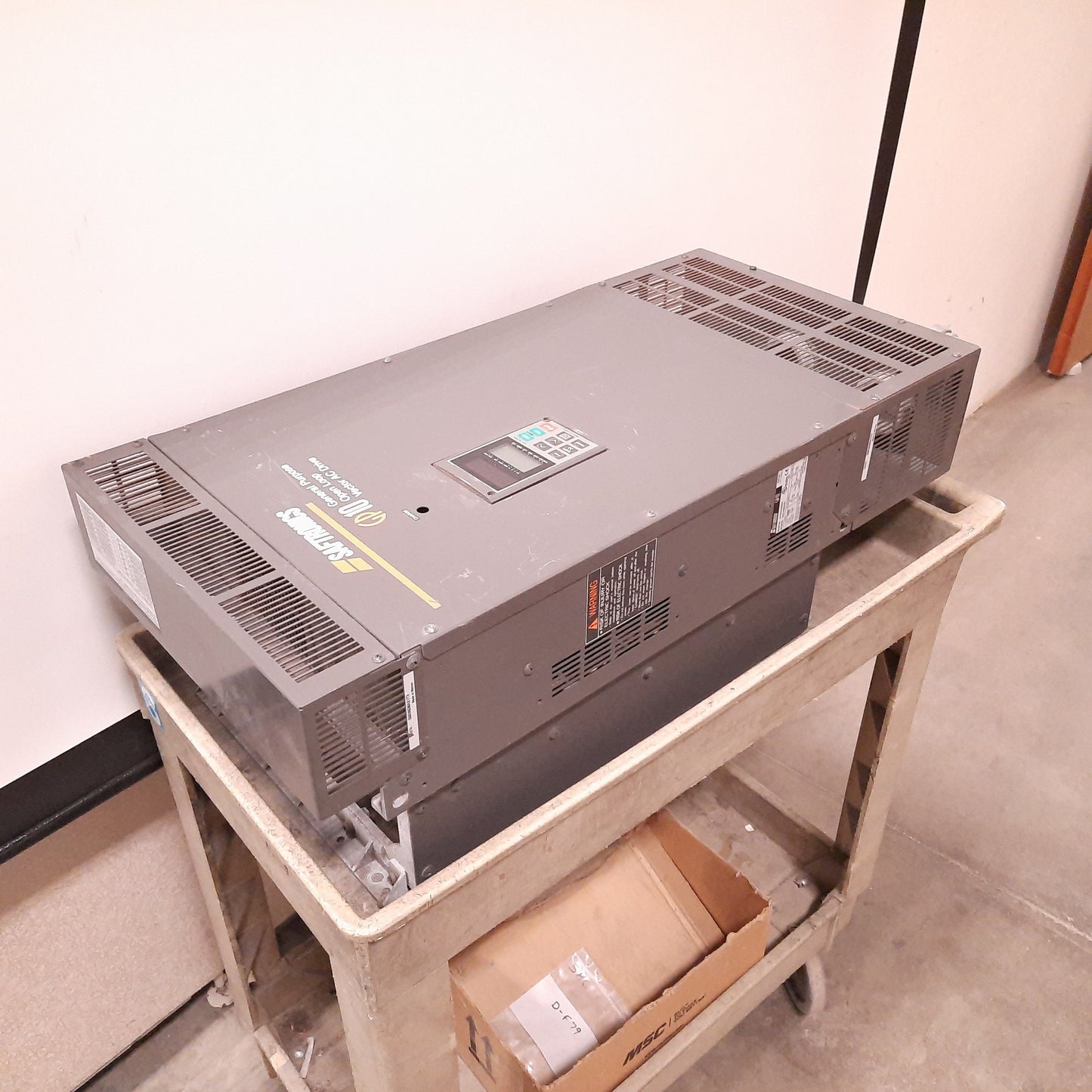 Used Saftronics GP10E9ST34060B1 Vector AC Drive, In 380-480VAC 124A 3-Phase, Out 60HP