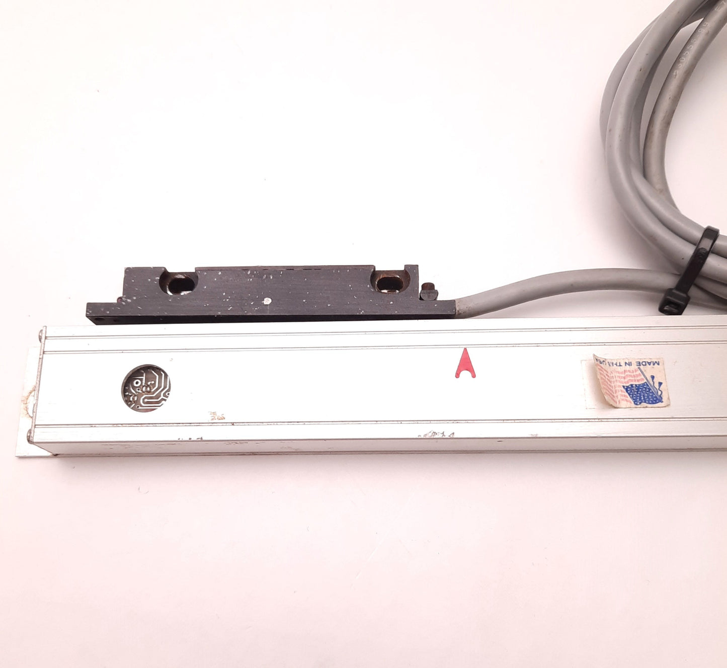 Used Dynamic Research Corp LB2A-0004-CC-L10XXB0 Linear Guided Encoder, 4" Travel