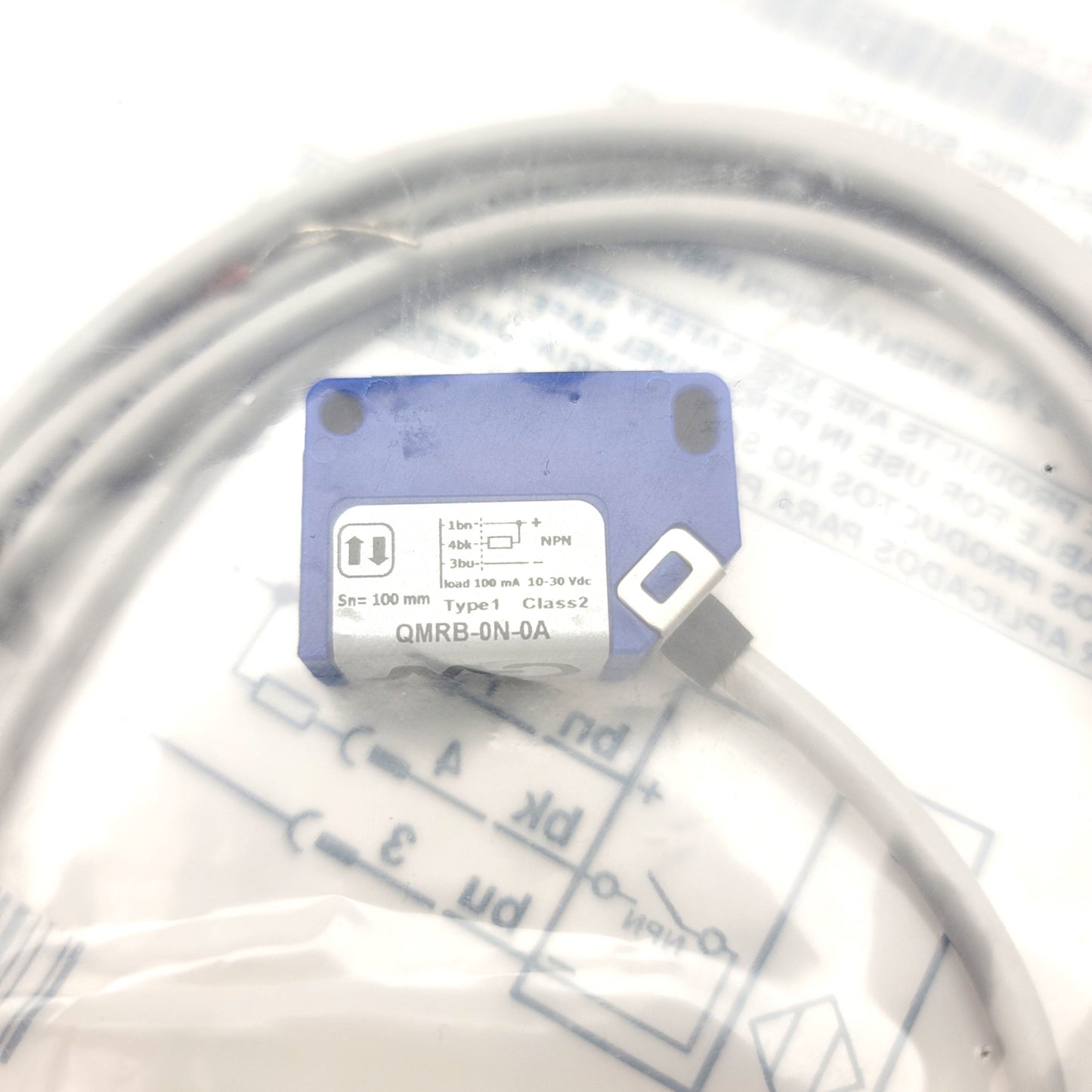 New Micro Detectors QMRB-0N-0A Diffuse Photoelectric Proximity Sensor, 10-30VDC, NPN