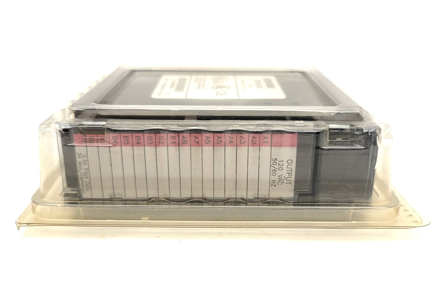 New GE Fanuc IC693MDL340E PLC Output Module 120VAC, 0.5A, 16-Point, Series 90-30