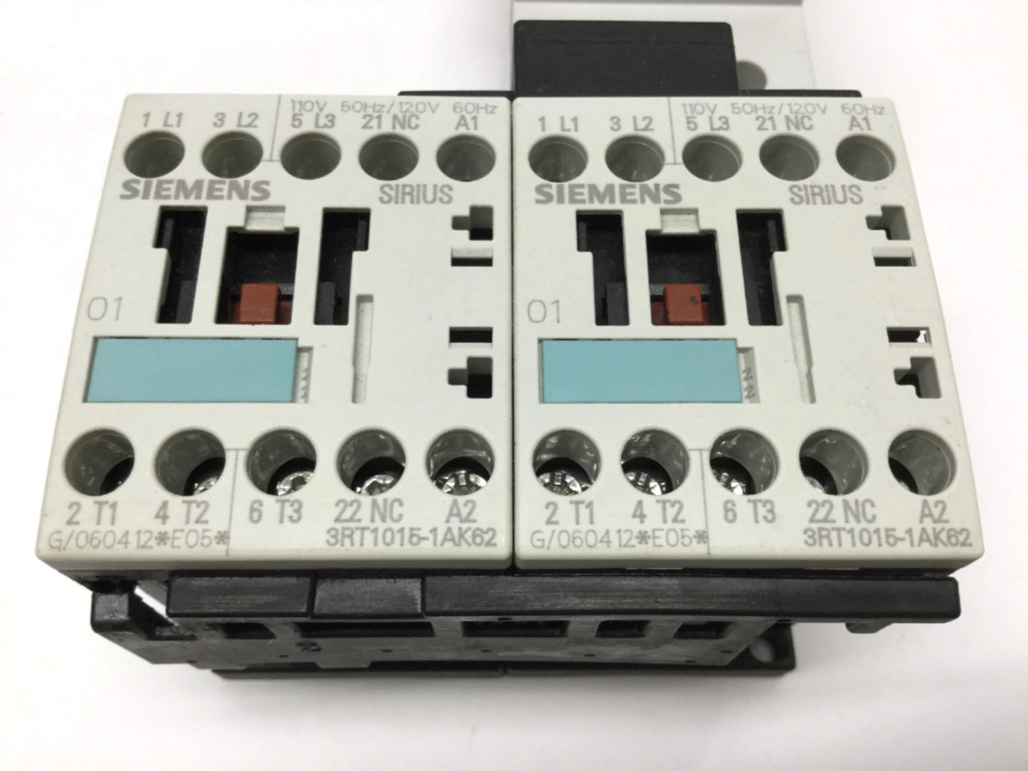 Used Siemens 3RV1011-1CA10 Sirius Motor Starter Reversing Contactor, 1.8-2.5A Breaker