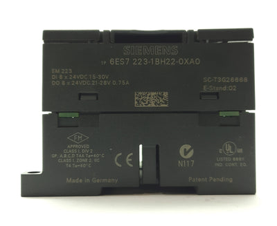 New Other Siemens 6ES7 223-1BH22-0XA0 S7-200 SIMATIC Digital I/O Module, 8 In 8 Out, 24VDC