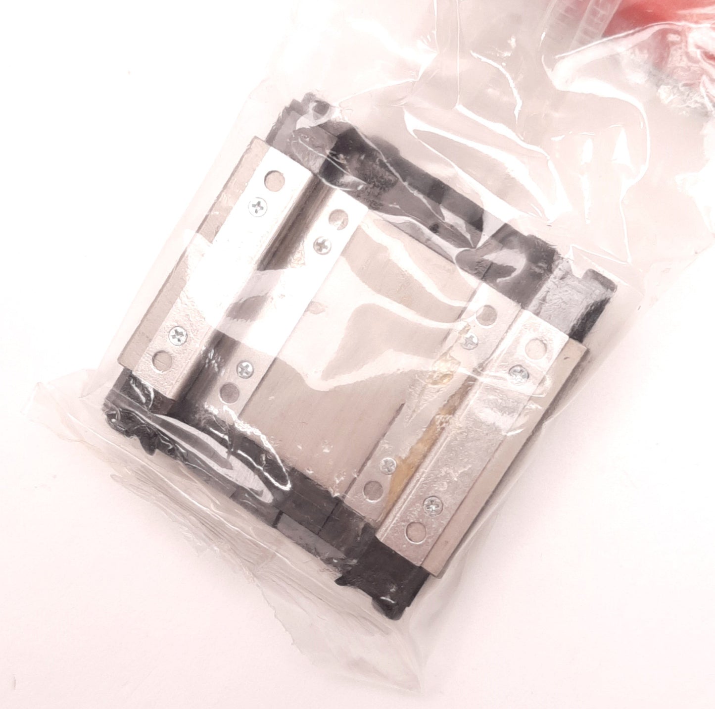 New – Open box New THK HRW17CR1UU(GK) Linear Guide Carriage 5.53kN 17mm Rail 17 x 50 x 50.8mm