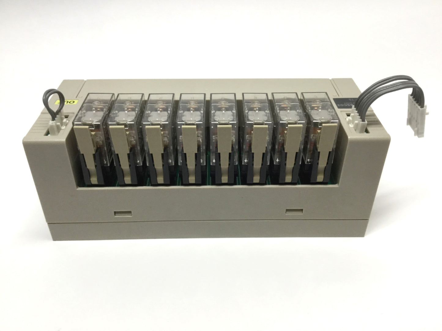 Used Omron GT1-ROP08 / BSC03 Relay Output Module, 8-Point, 24VDC, 250VAC 5A, SPST-NO