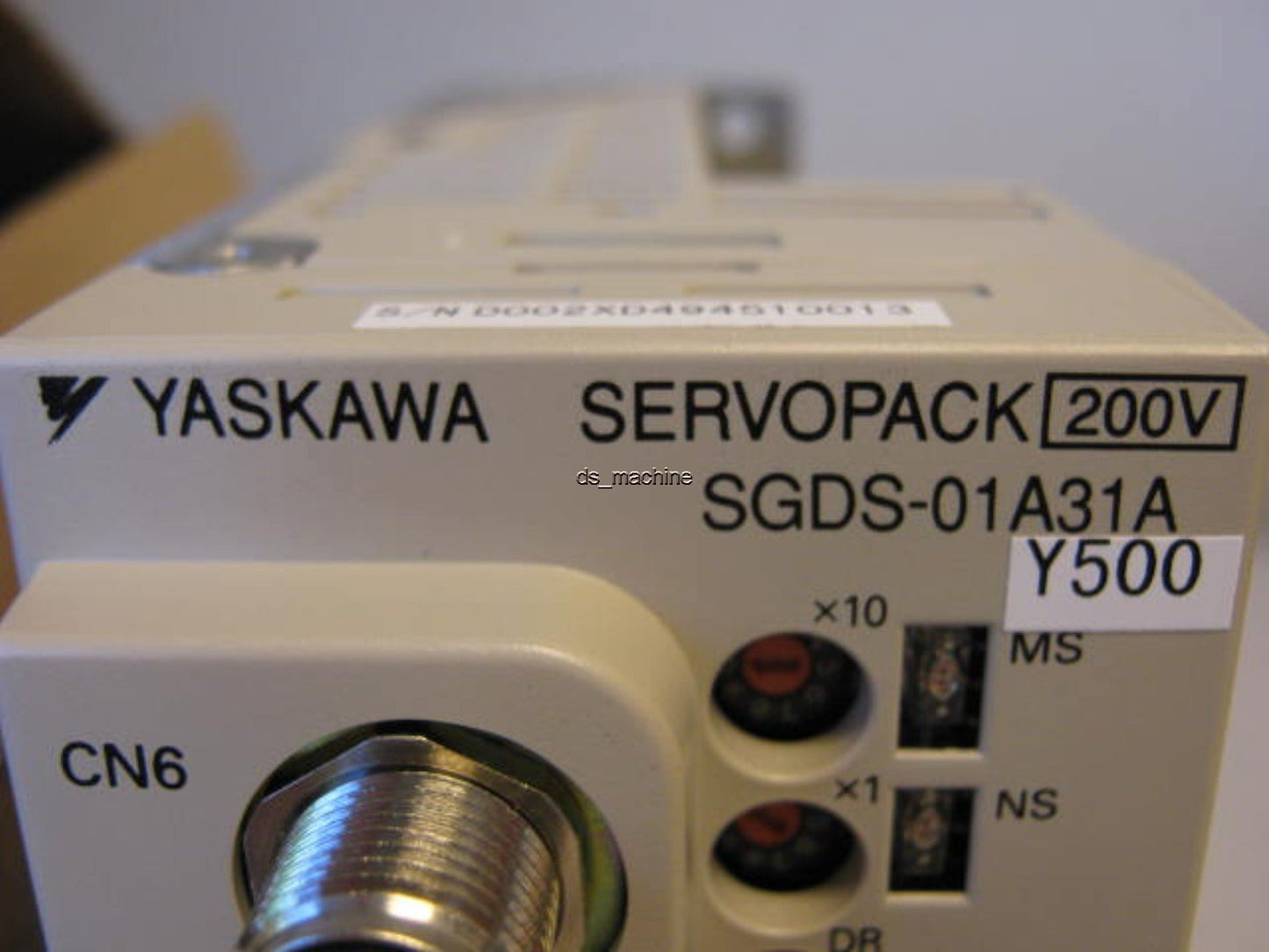 New Yaskawa SGDS-01A31AY500 ServoPack 230VAC 1PH to 230VAC 3PH 0-300Hz