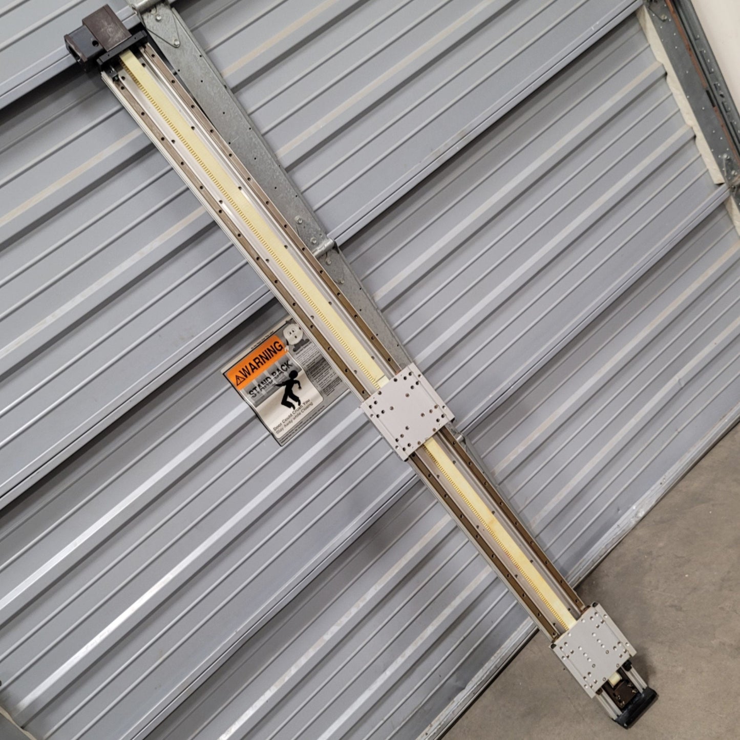 Used THK GL15B-1500L GL Belt Driven Linear Actuator 1500mm Stroke 35mm Pitch NEMA 23