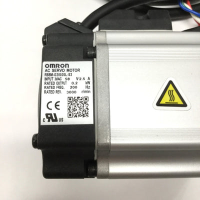 Used Omron R88M-G20030L-S2 G-Series AC Servo Motor, 100VAC 3Ø 3000RPM 0.64Nm 200W