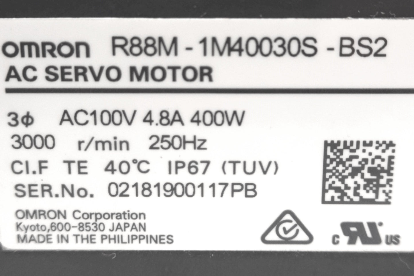 New Omron R88M-1M40030S-BS2 AC Servo Motor 100VAC 4.8A, 400W, Key/Tap, 23Bit Encoder