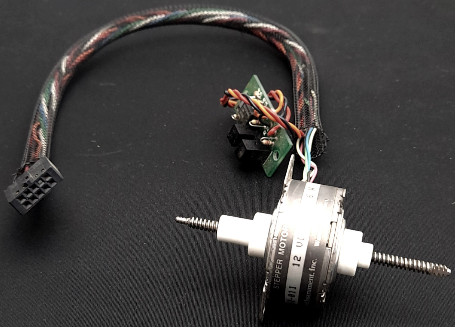 Used Haydon 36361-12-011 Stepper Motor, 12VDC 4.6W, Unipolar 6-Wire, 7.5ø Non-Captive