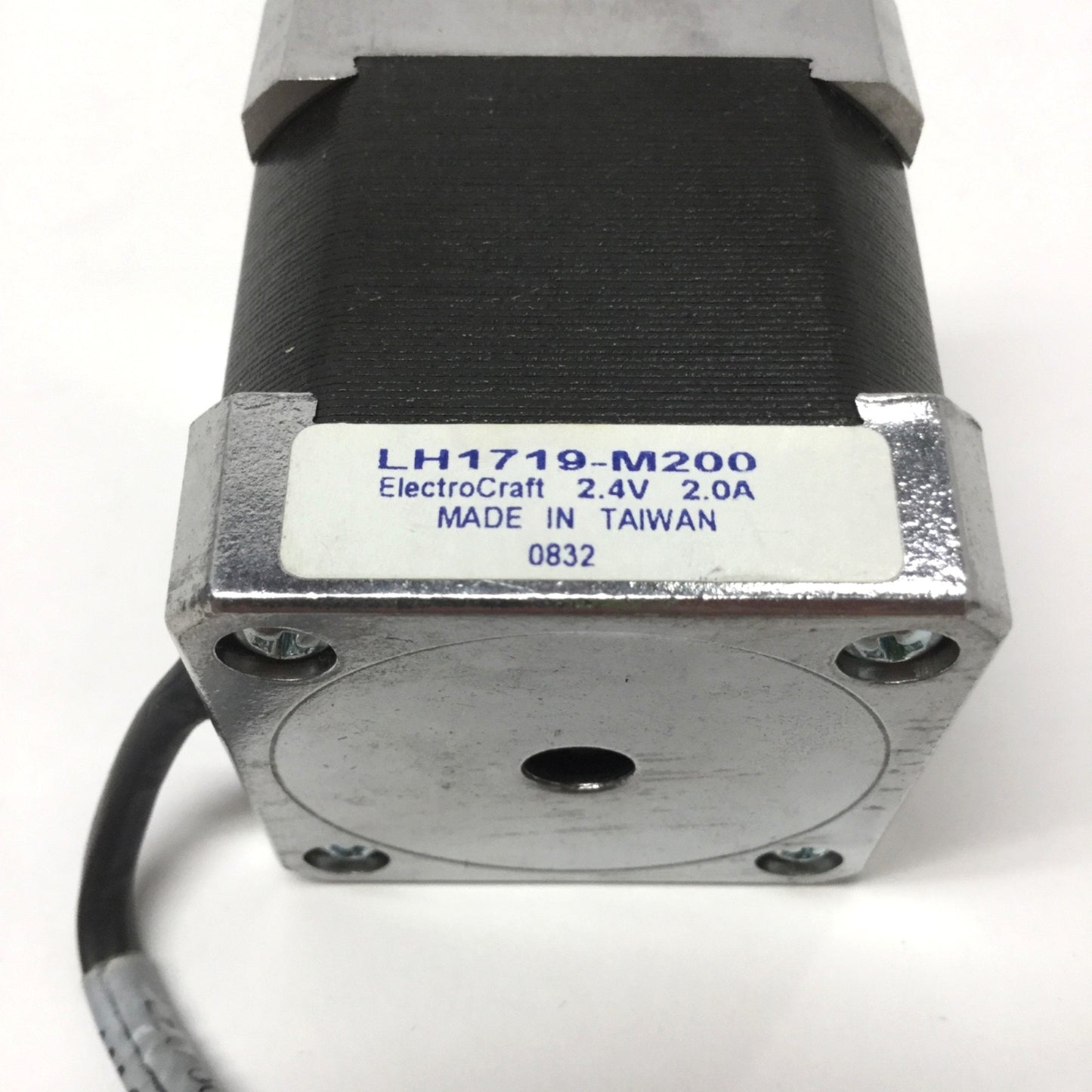 Used ElectroCraft LH1719-M200 Bipolar Stepping Motor 2.4V 2A, 1.8ø/Step, ?5mm Shaft