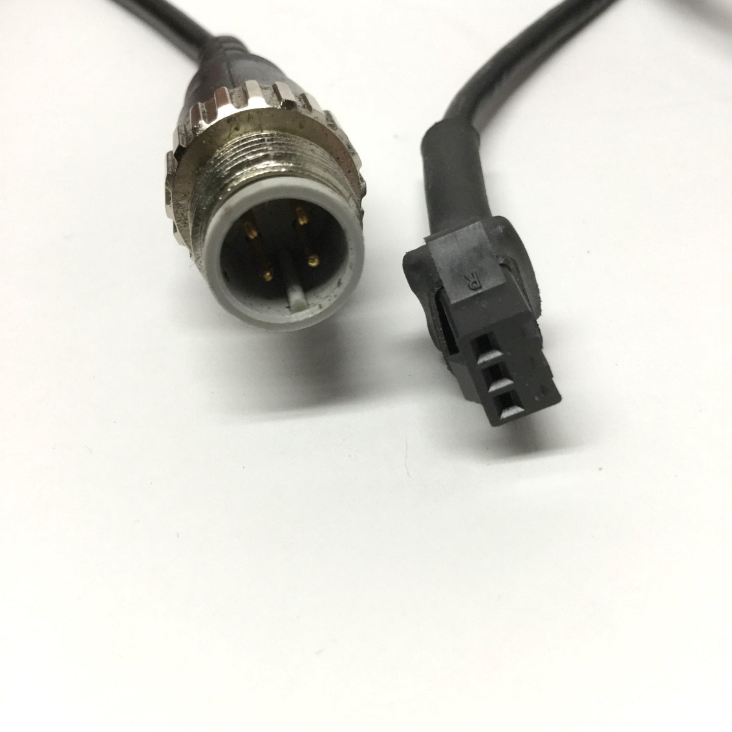 Used CCS IFL-CGR-24-SM-PNP Trigger Cable for LED Illuminator SM 3-Pin to M12 4-Pin