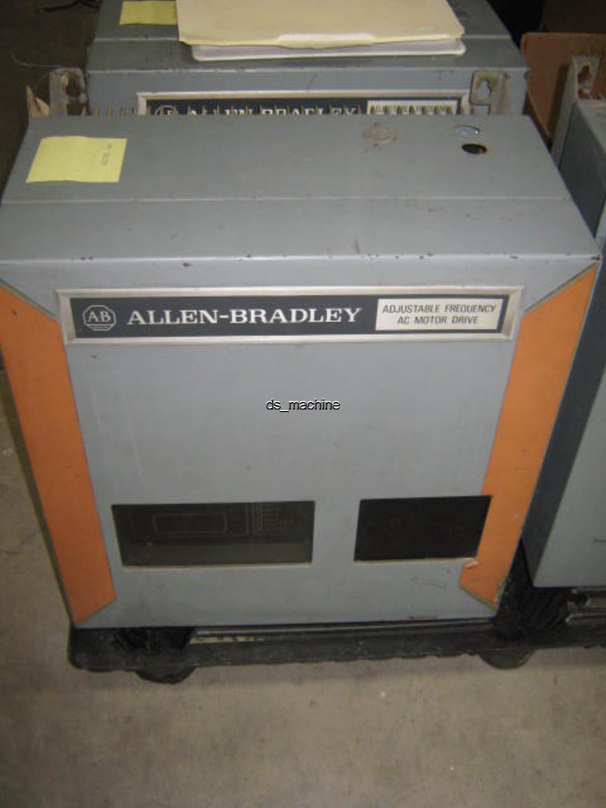 For Parts Allen Bradley 1334-DJB-HN Variable Frequency Drive 460VAC *FOR PARTS ONLY*