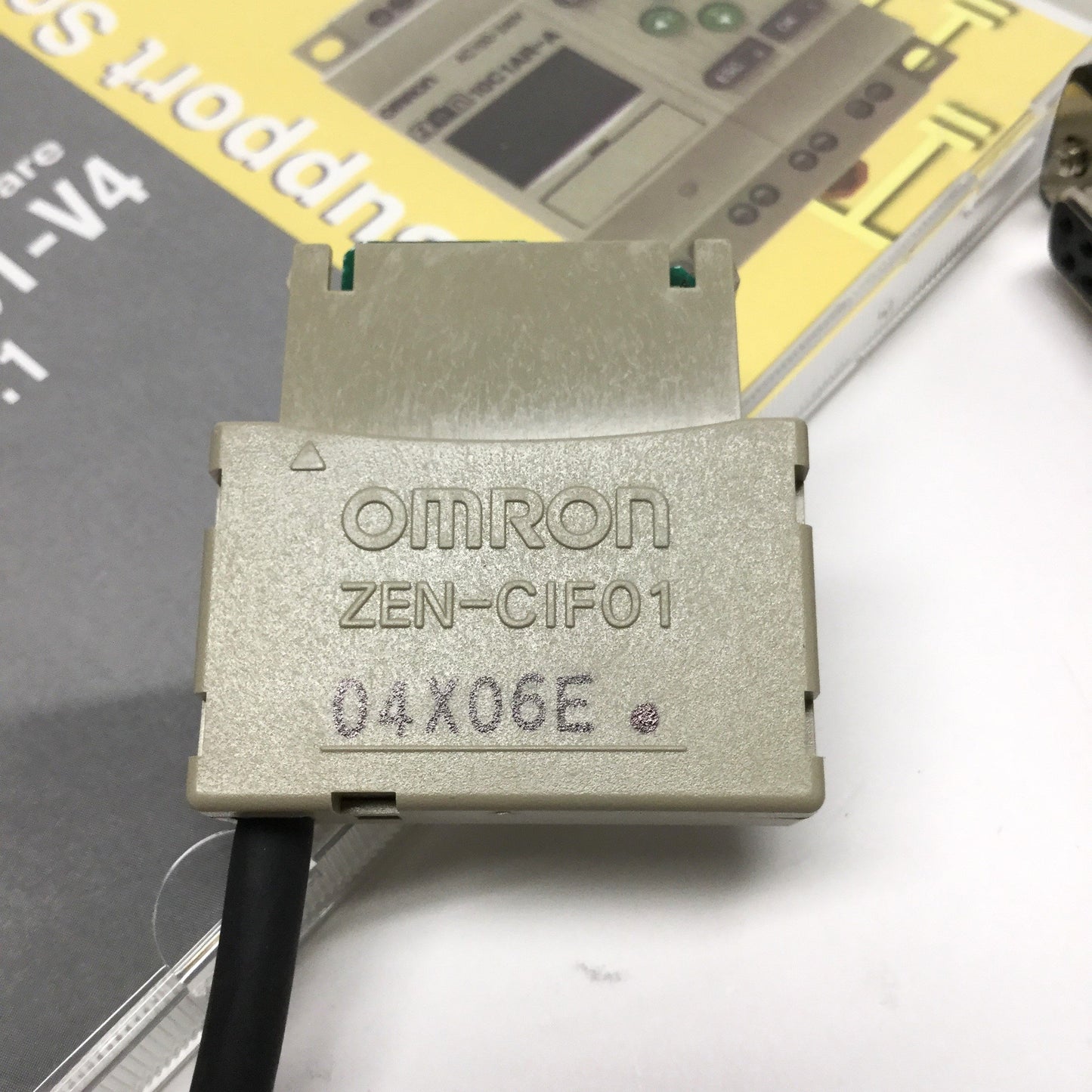 Used Omron ZEN-CIF01 Programmable Smart Relay PC Connecting Cable RS-232C 9-Pin, 2m