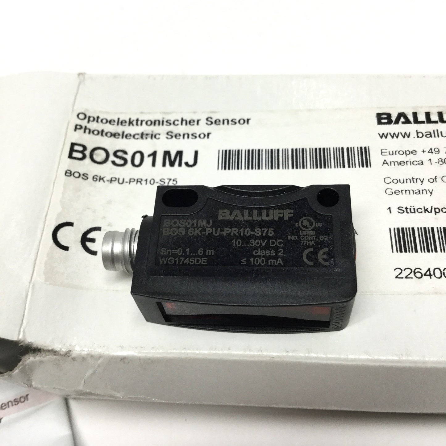 New BALLUFF BOS01MJ Retro Reflective Optical Sensor Red LED 10-30VDC, 6m Range, PNP