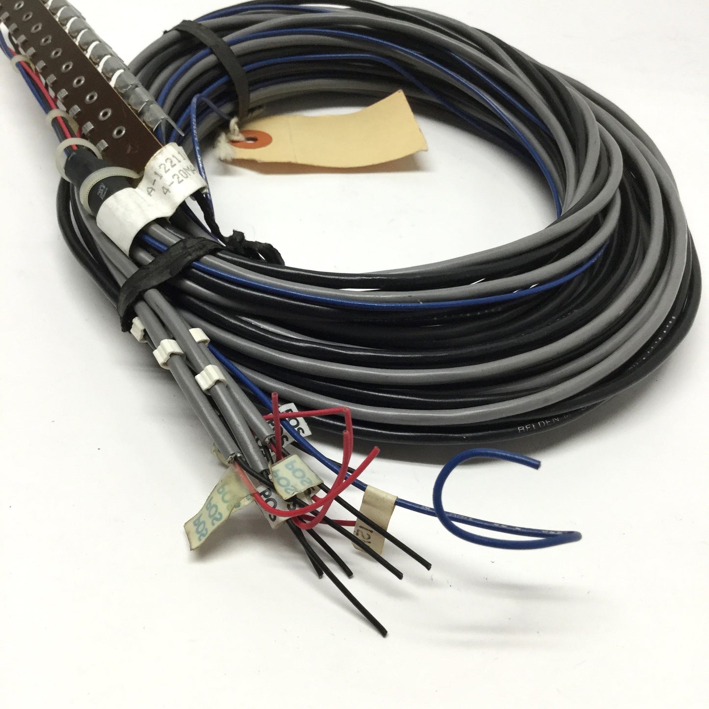 New – Open box Barber Colman A-12211-000-0-10 MACO Analog Output Cable w/Terminal Strip, 4-20mA