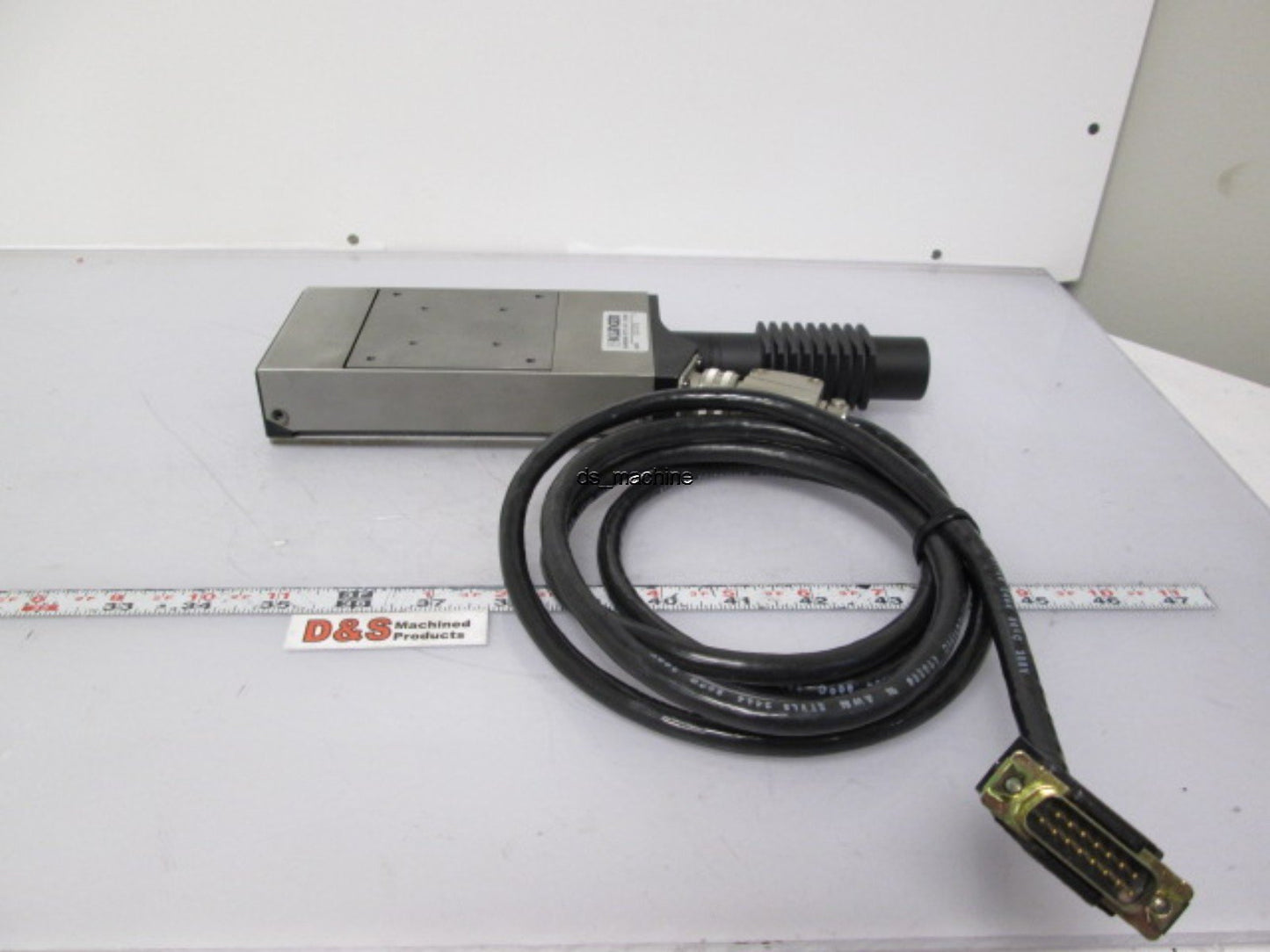 Used Klinger Scientific Linear Actuator 1mm Travel 80mm x 76mm Carriage 15-Pin D-Sub