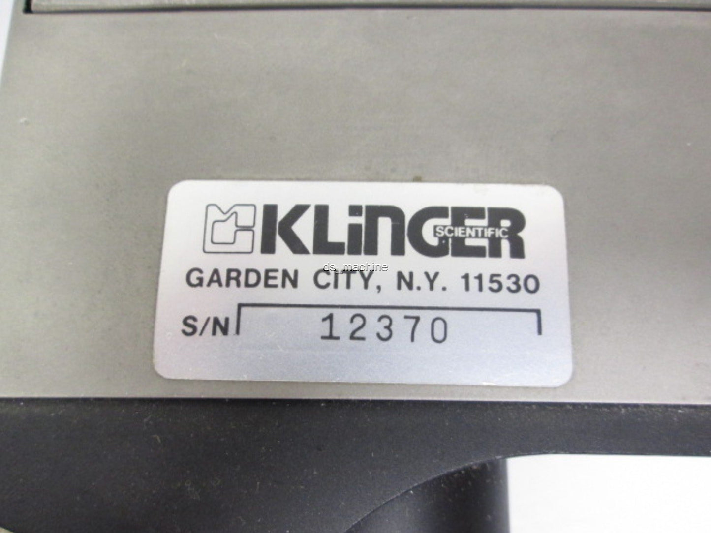 Used Klinger Scientific Linear Actuator 1mm Travel 80mm x 76mm Carriage 15-Pin D-Sub