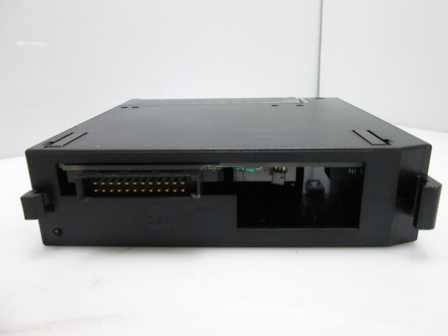 Used Horner GE Fanuc HE693ADC816D Series 90-30 Analog Input Module ñ10V, 16-bit, 8-Ch