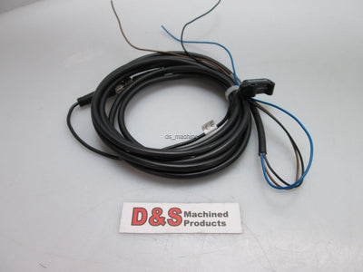 Used Banner VS1RP5CV10Q VS1 Convergent Proximity Sensor 10-30VDC