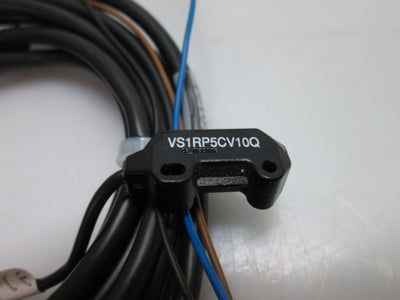 Used Banner VS1RP5CV10Q VS1 Convergent Proximity Sensor 10-30VDC