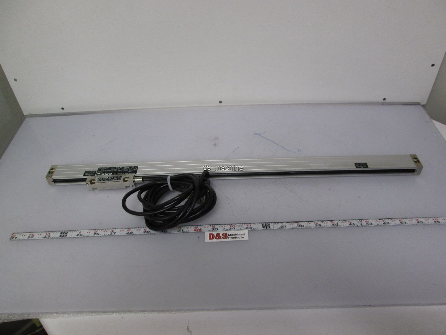 Used RSF Elektronik MSA6709 ML 520mm 25æm Resolution 5VDC Signal w/ Read Head