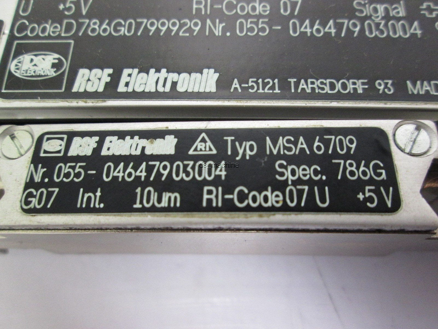 Used RSF Elektronik MSA6709 ML 520mm 25æm Resolution 5VDC Signal w/ Read Head