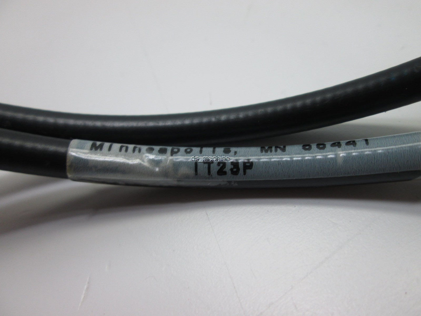 Used Banner IT23P Fiber Optic Cable, 36" Length, 3/16" Input