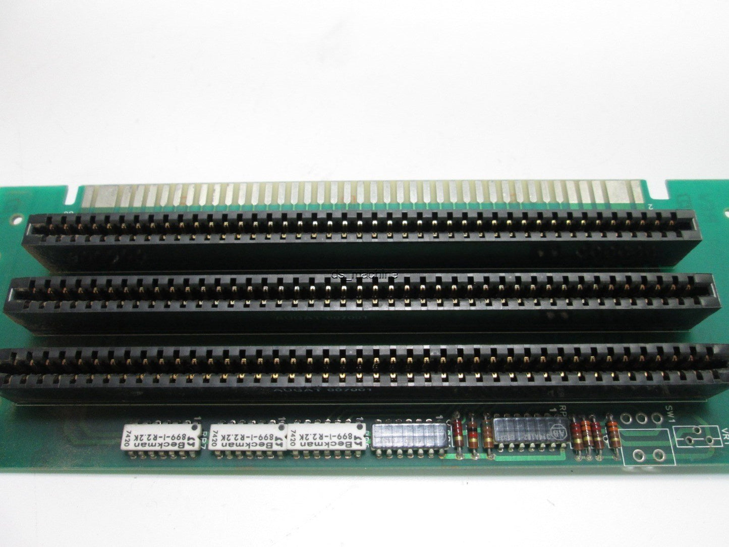 Used Augat 8160-MB103-75-00 8160-214P2 Board