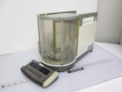 For parts or not working AND HA-200A Analytical Balance with Automatic Door 15VDC *For Parts Only*