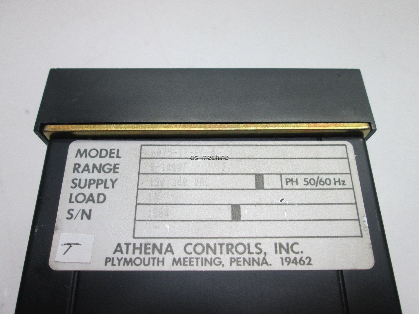 Used Athena Controls 6075-TT-E1-A Temperature Controller, 0-1400§F, 120-240VAC