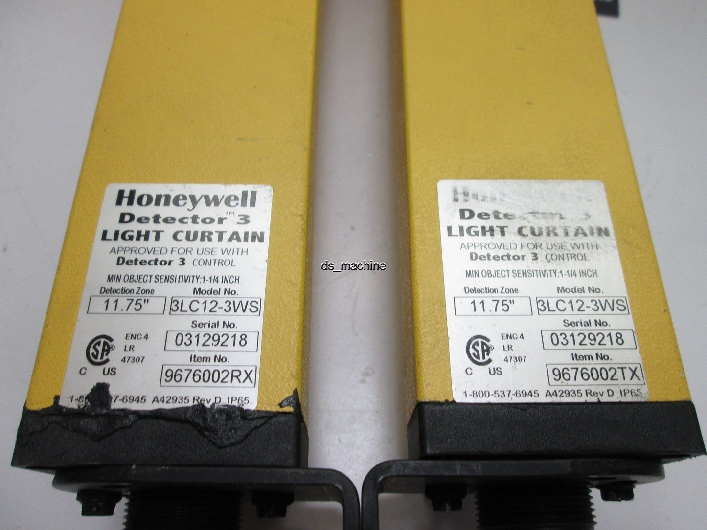 Used Honeywell 3LC12-3WS Detector 3 Light Curtain Transmitter/Receiver Set, 11.75"