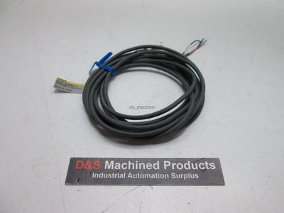 Used Omron E2E-CR8C1 Proximity Switch, 0.8mmñ15% Sensing Range, 12-24VDC