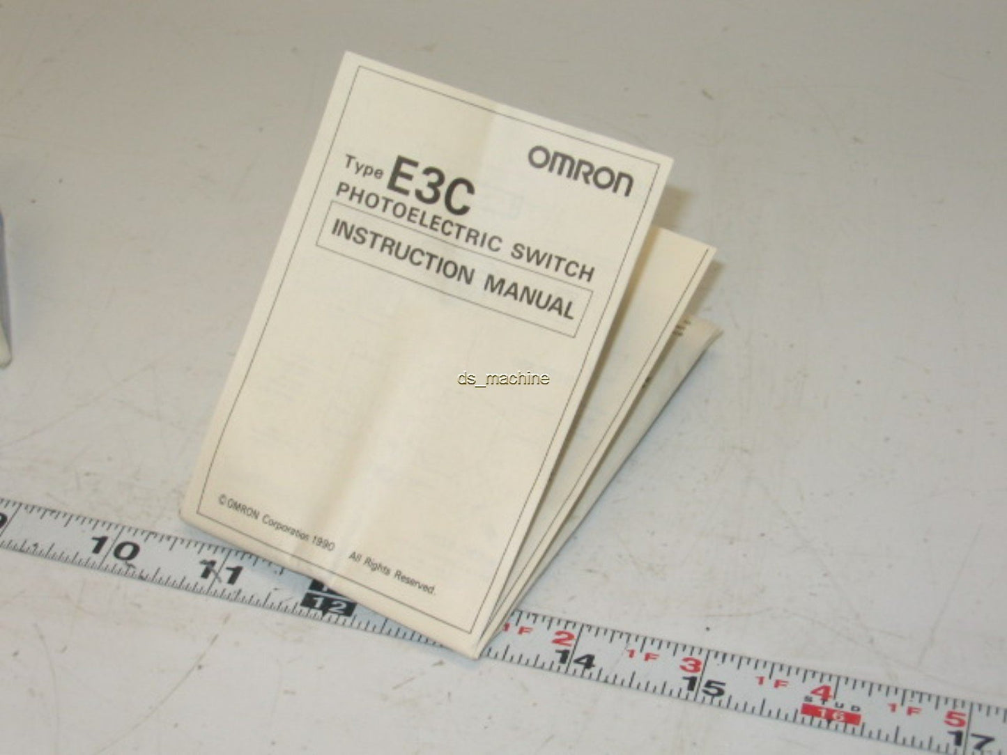 New Omron E3C-DS1 Photoelectric Through-beam Sensor