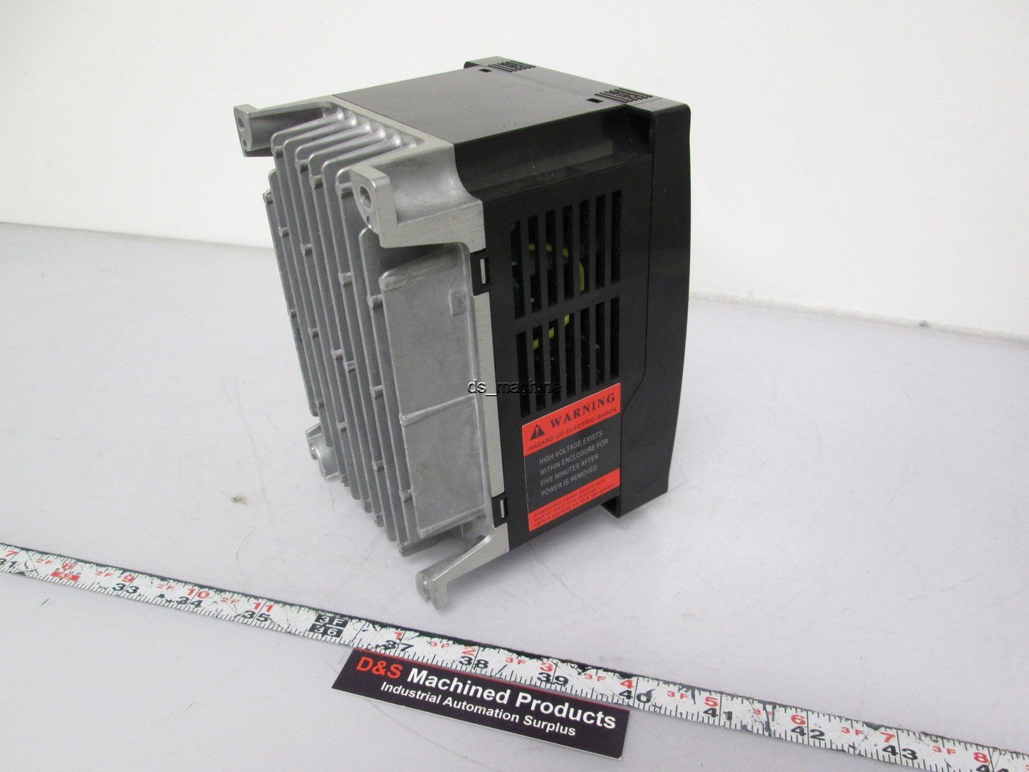 Used Boston Fincor ACE-KST-230V-3P-05HP Inverter 200-230VAC 3PH 2.9A 0.5HP 0.2-400Hz