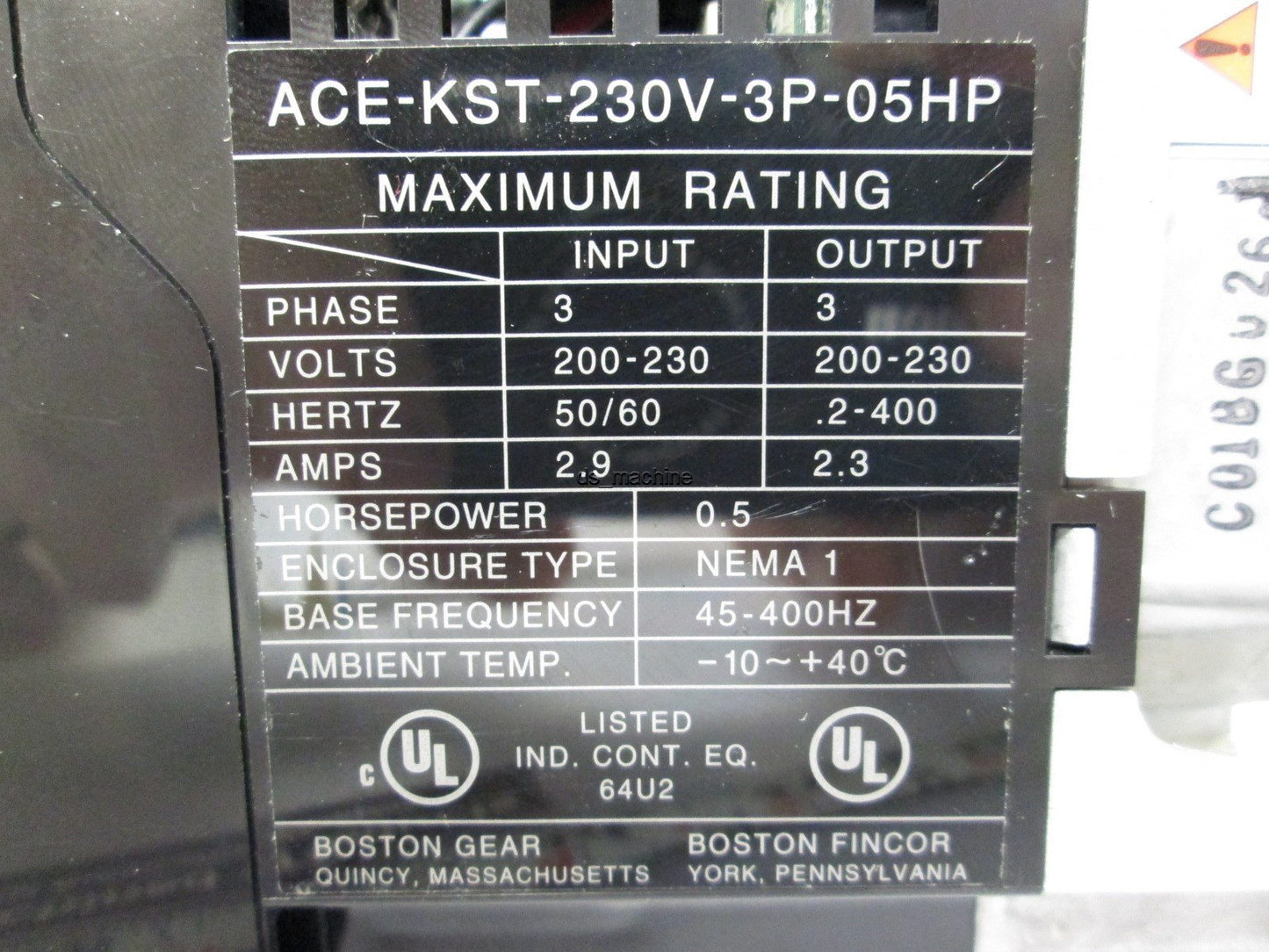 Used Boston Fincor ACE-KST-230V-3P-05HP Inverter 200-230VAC 3PH 2.9A 0.5HP 0.2-400Hz