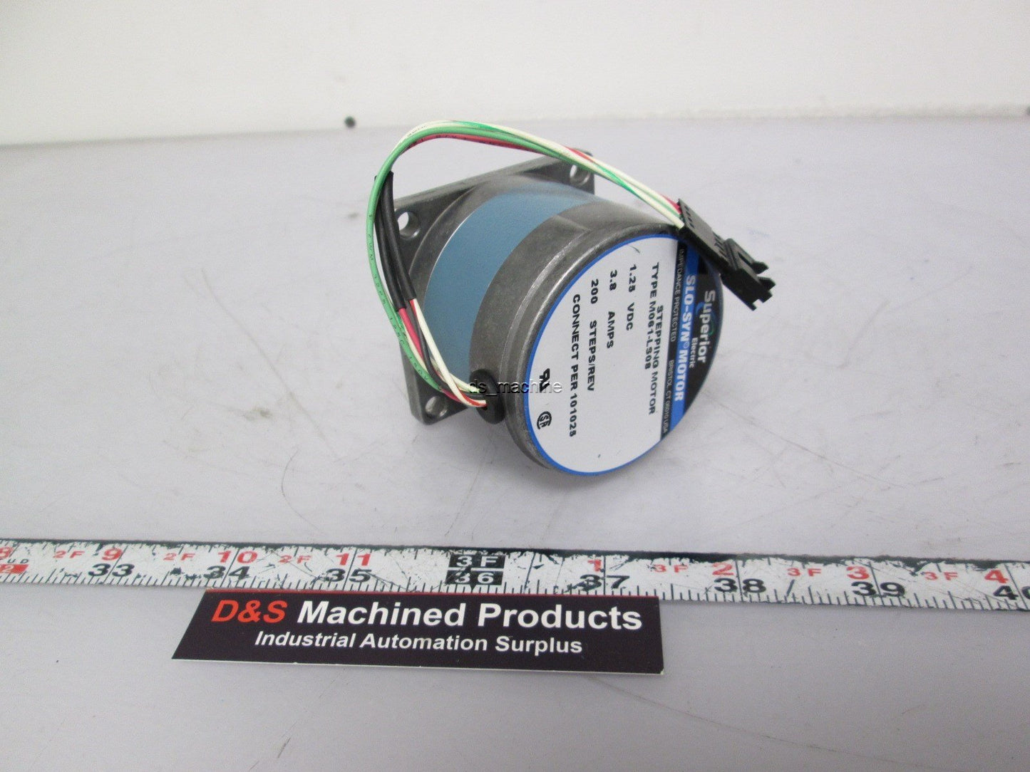 Used Superior Electric M061-LS08 Slo-Syn Stepper Motor 1.25VDC 3.8A 200 Steps/Rev