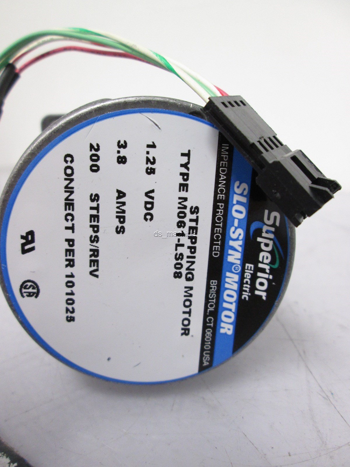 Used Superior Electric M061-LS08 Slo-Syn Stepper Motor 1.25VDC 3.8A 200 Steps/Rev