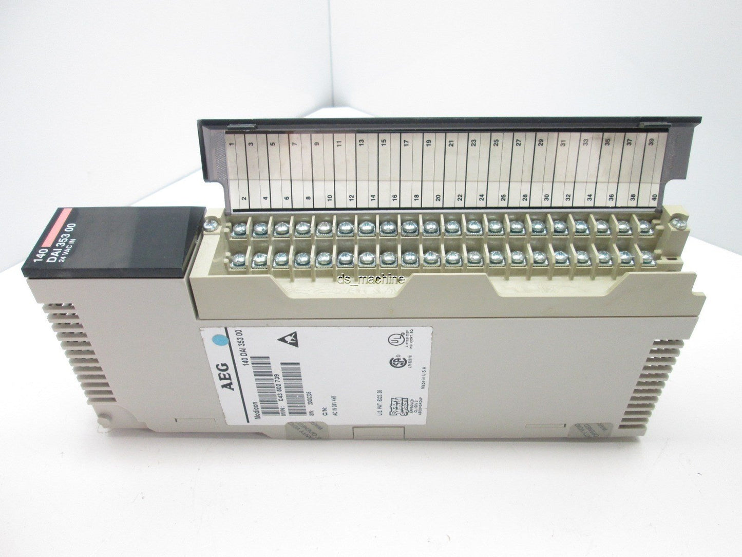 Used Schneider Automation 140-DAI-353-00 24 VAC IN