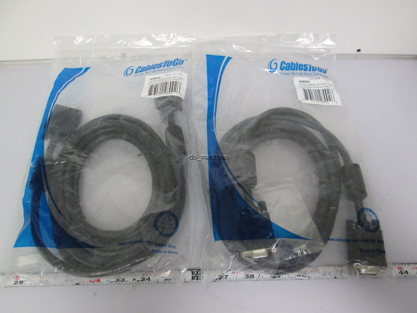 New Lot of 2 New Cables 2 Go 28002 UXGA 10' Professional Grade Monitor Extension