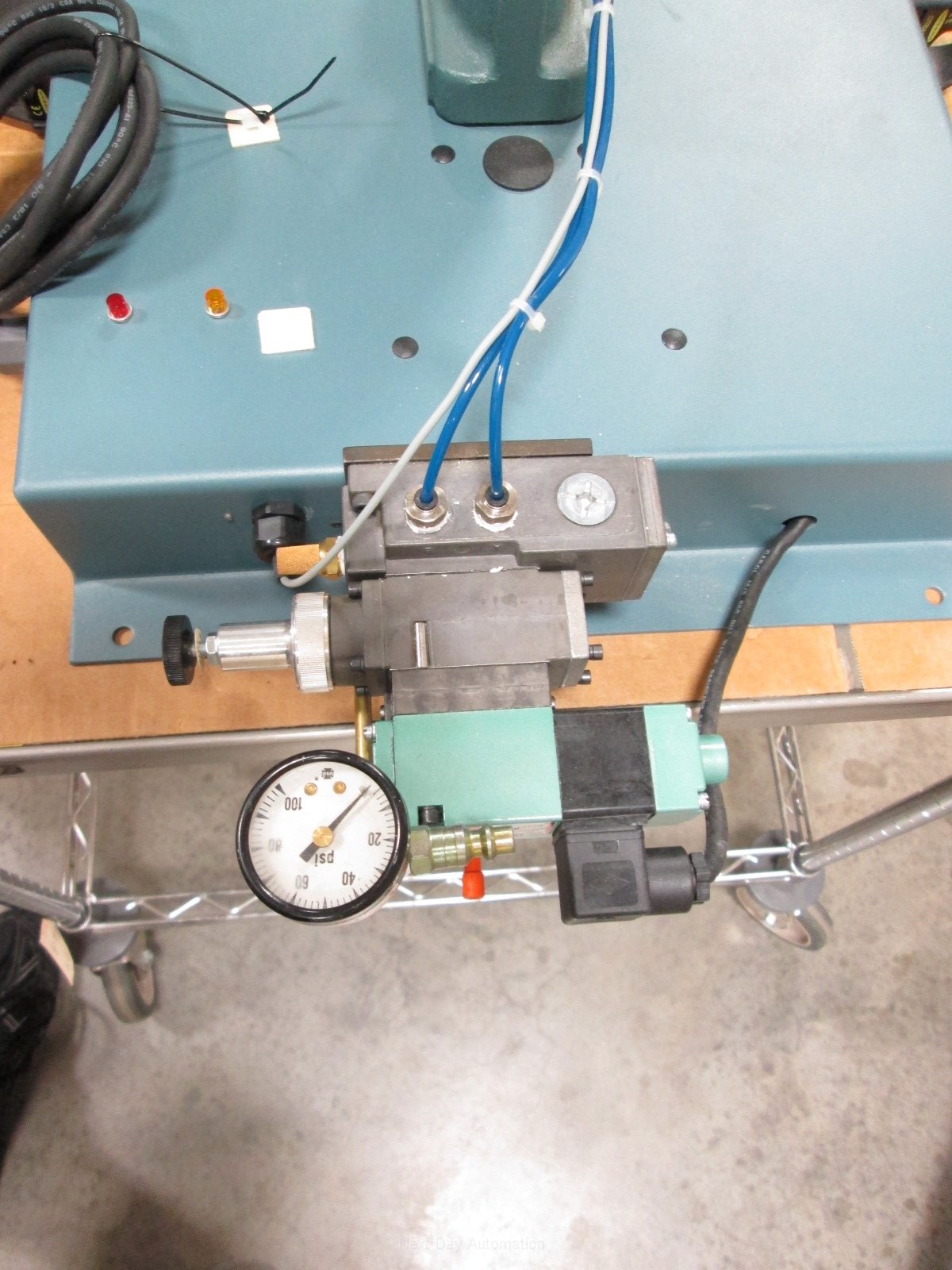 Used Janesville Mfg A-500-OT Pneumatic Press 12lb@80PSI 120VAC 2" Dye Stroke w/Timer