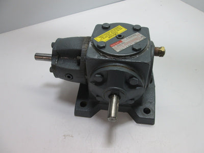 Used Boston Gear R131-BV1 Spiral Bevel Gear Drive, 1:1 Ratio 4.2HP 151 In-Lbs 1750rpm