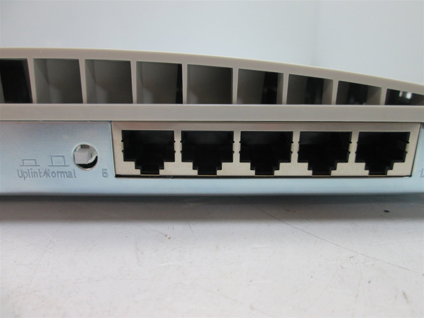 New 3COM 1675-510-000-1.00 Office Connect 5 Port Dual Speed Hub