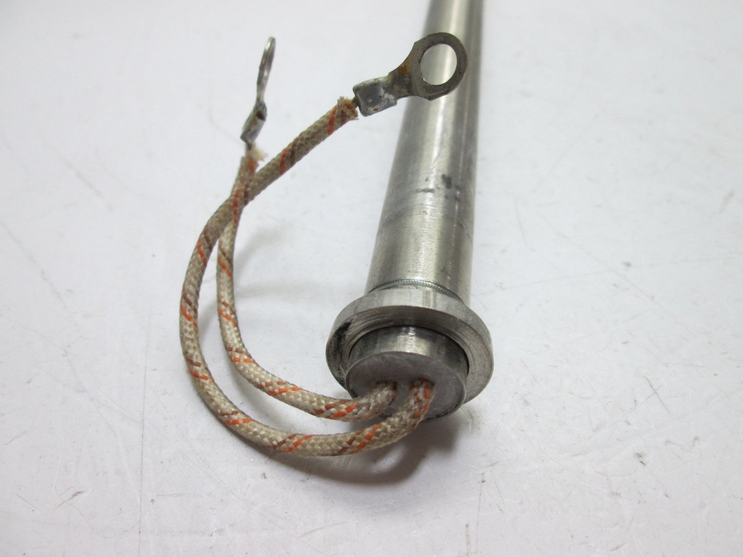 Used Watlow L15A35 Fire Rod, Voltage: 240VAC, Power: 750W, 15" Long, 5/8" Diameter