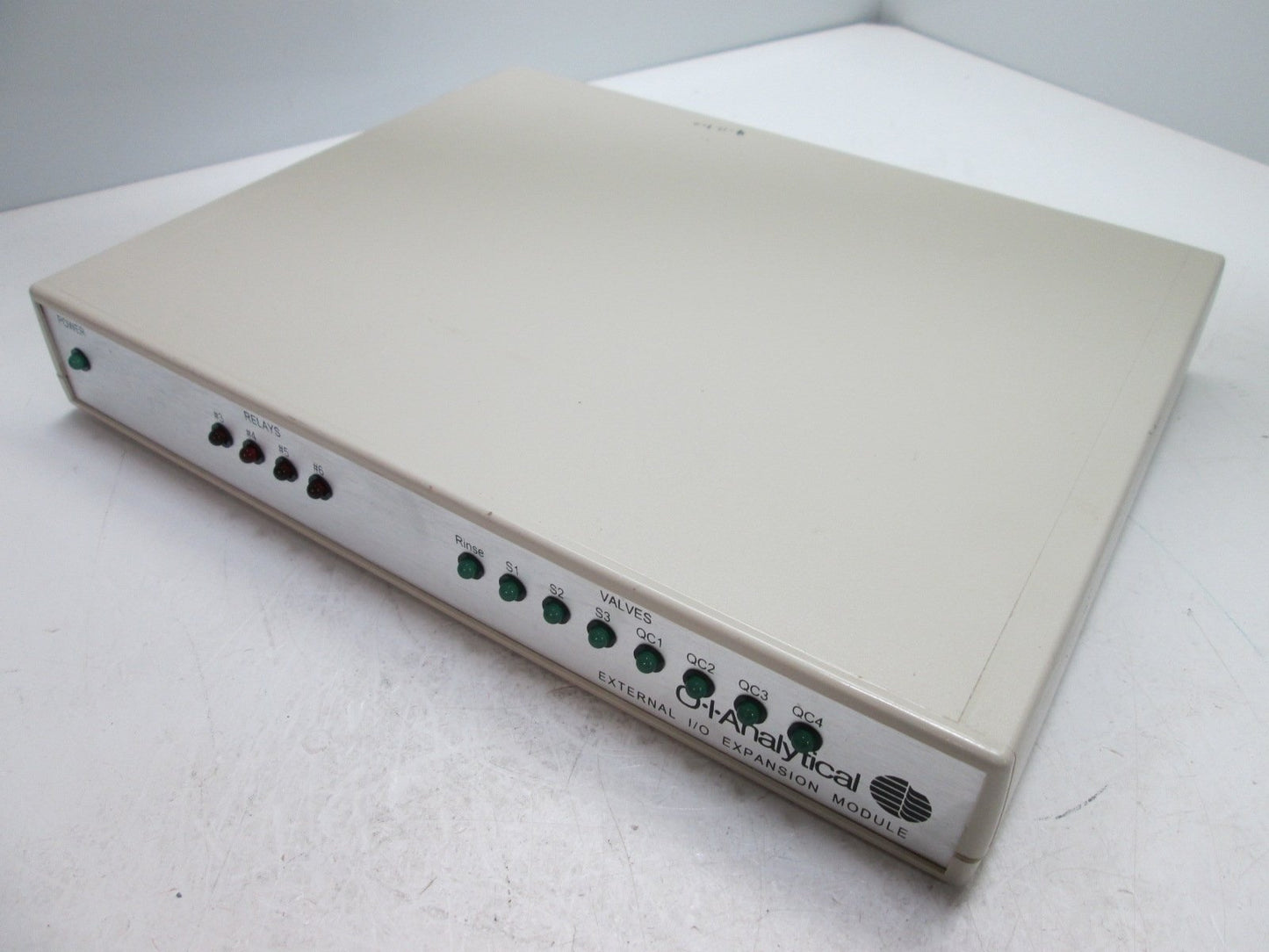 Used OI Analytical EXTERNAL I/O Expansion Module, 8x Relay Outputs (4x N/O, 4x N/C)