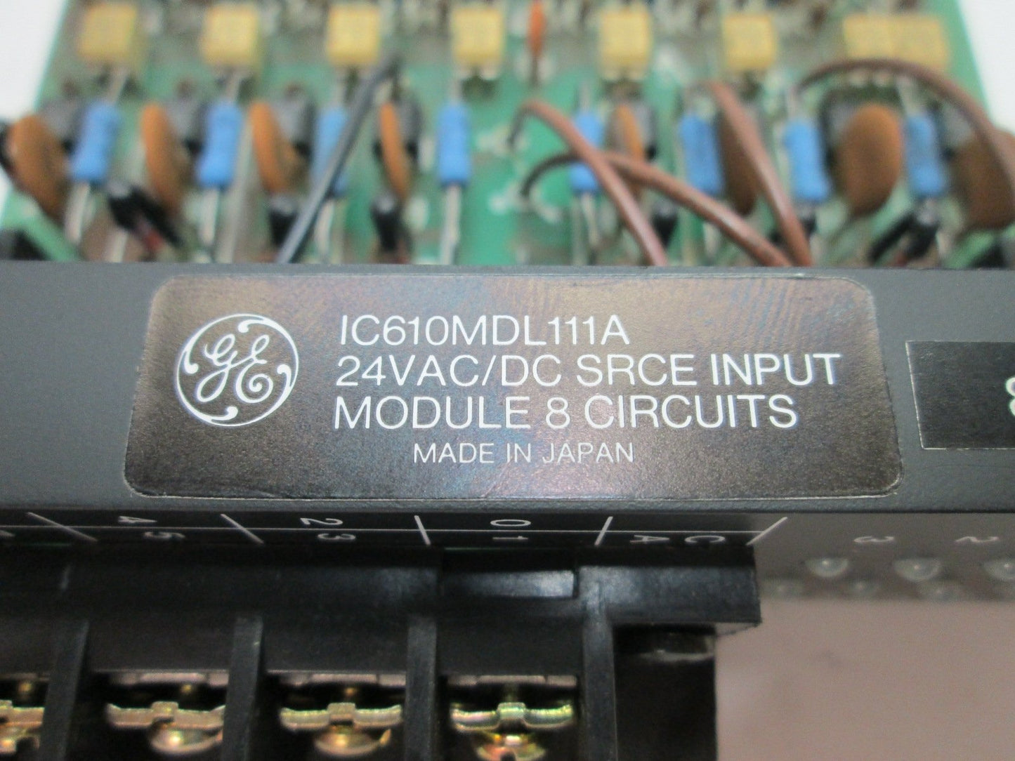 New General Electric IC610MDL111A Input Module, 8-Point, 24VAC/DC Source